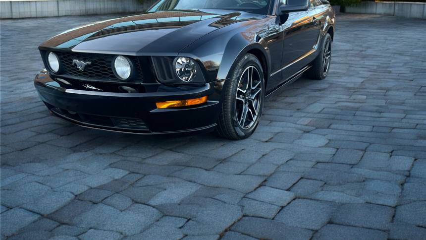 2006 Ford Mustang GT Deluxe — Coupe — 70,013 mi — Duluth, GA