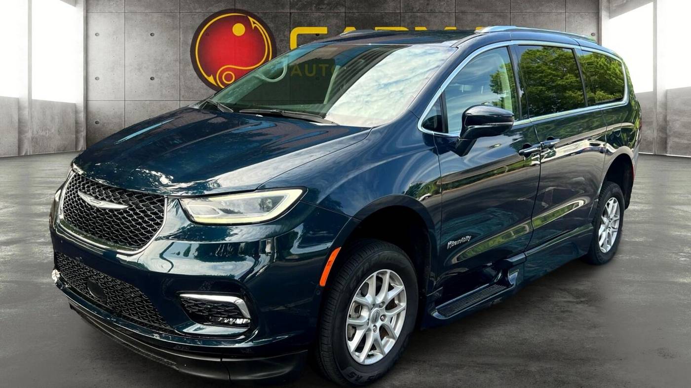 2021 Chrysler Pacifica Touring L — Minivan — 25,491 mi — Duluth, GA