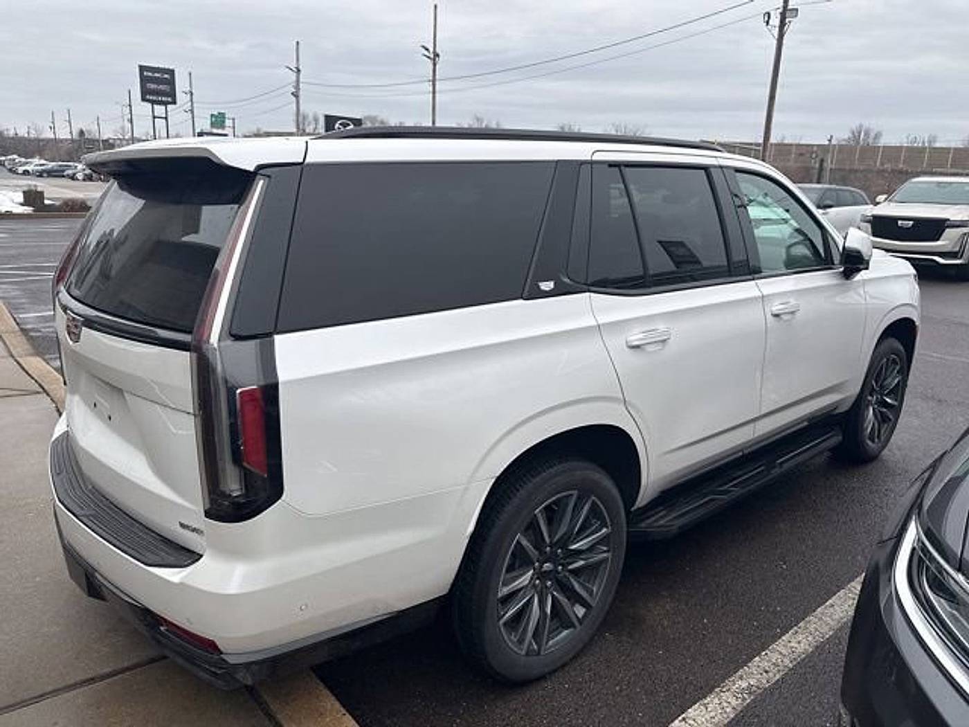 2024 Cadillac Escalade Sport