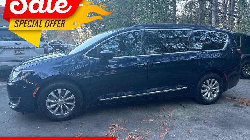 2017 Chrysler Pacifica Touring L — Minivan — 82,975 mi — Acworth, GA