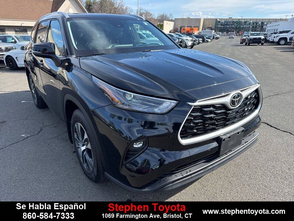 2022 Toyota Highlander XLE — SUV — 37,818 mi — Bristol, CT