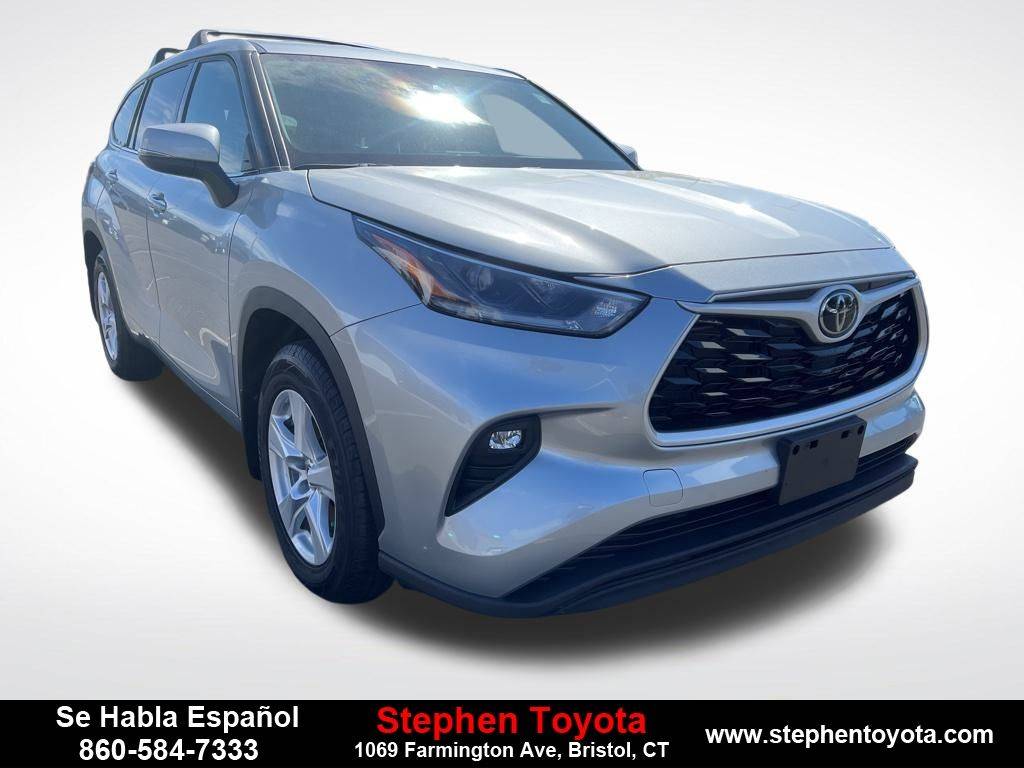 2021 Toyota Highlander LE — SUV — 20,814 mi — Bristol, CT