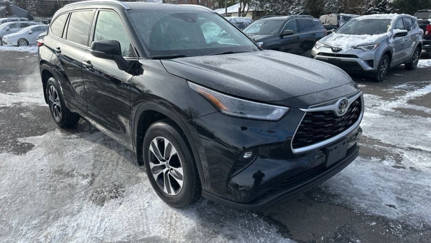 2021 Toyota Highlander XLE — SUV — 64,497 mi — Bristol, CT