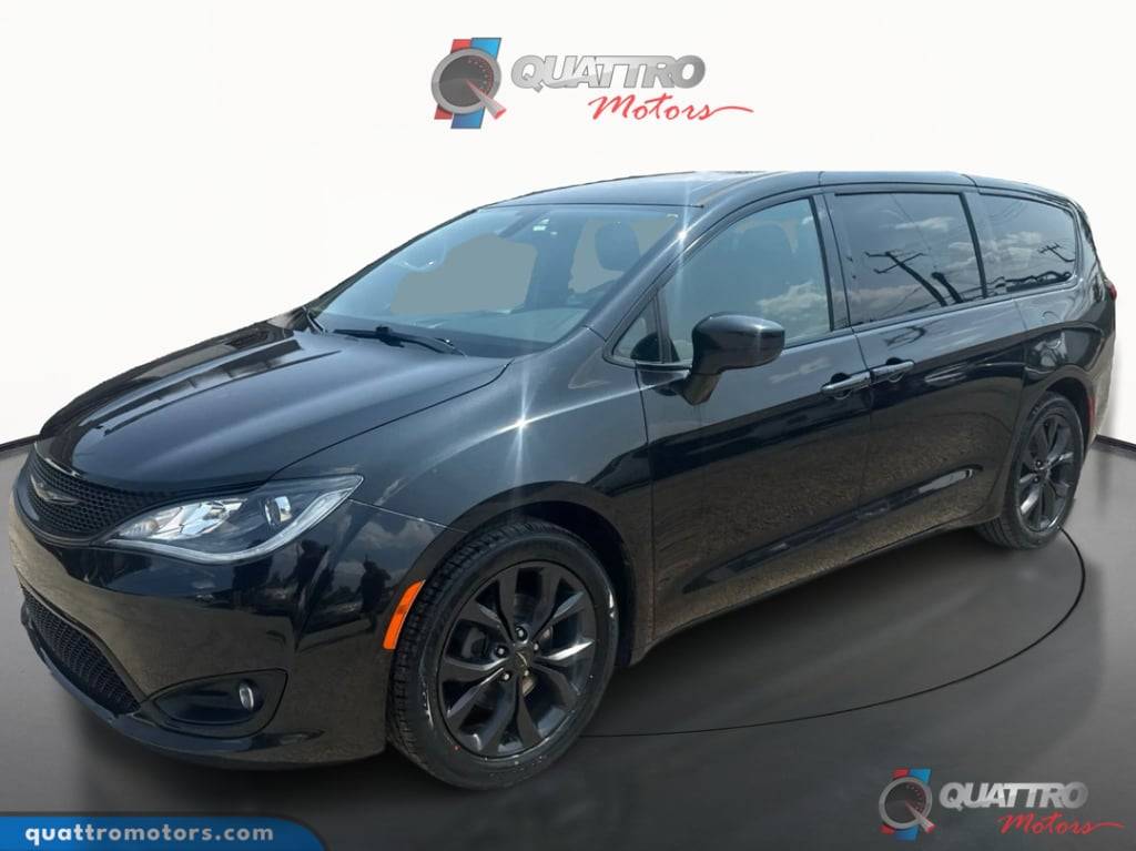 2020 Chrysler Pacifica Touring — Minivan — 44,549 mi — Redford, MI