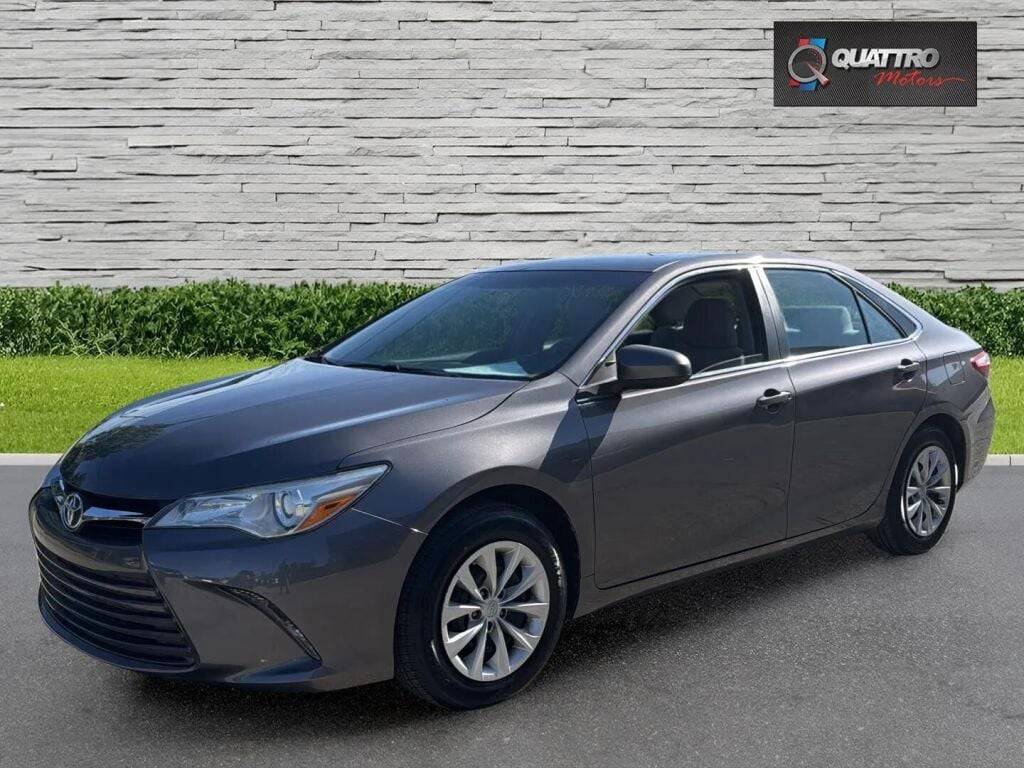 2015 Toyota Camry LE — Sedan — 90,968 mi — Redford, MI