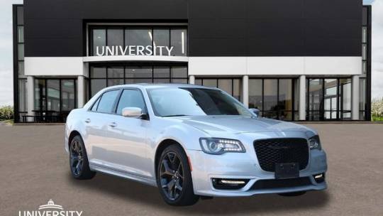 2021 Chrysler 300 Touring L
