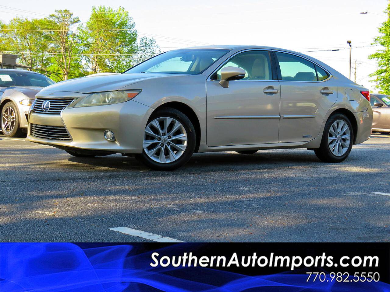 2013 Lexus ES ES 300h — Sedan — 105,671 mi — Stone Mountain, GA