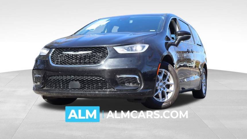 2023 Chrysler Pacifica Touring L — Minivan — 62,644 mi — Roswell, GA