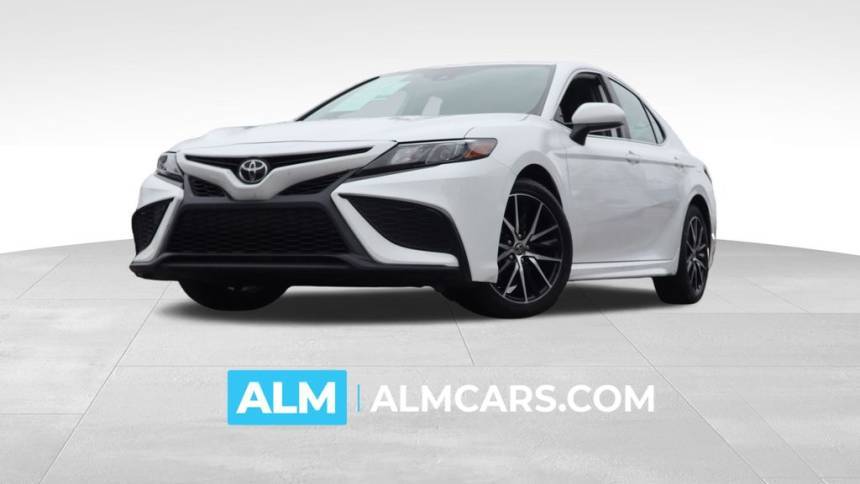 2022 Toyota Camry SE — Sedan — 64,008 mi — Roswell, GA