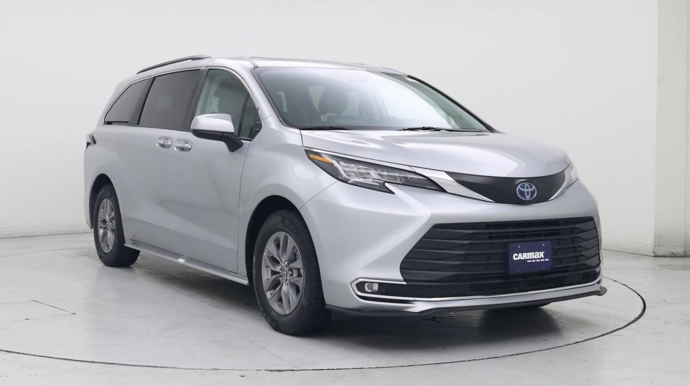 2022 Toyota Sienna XLE