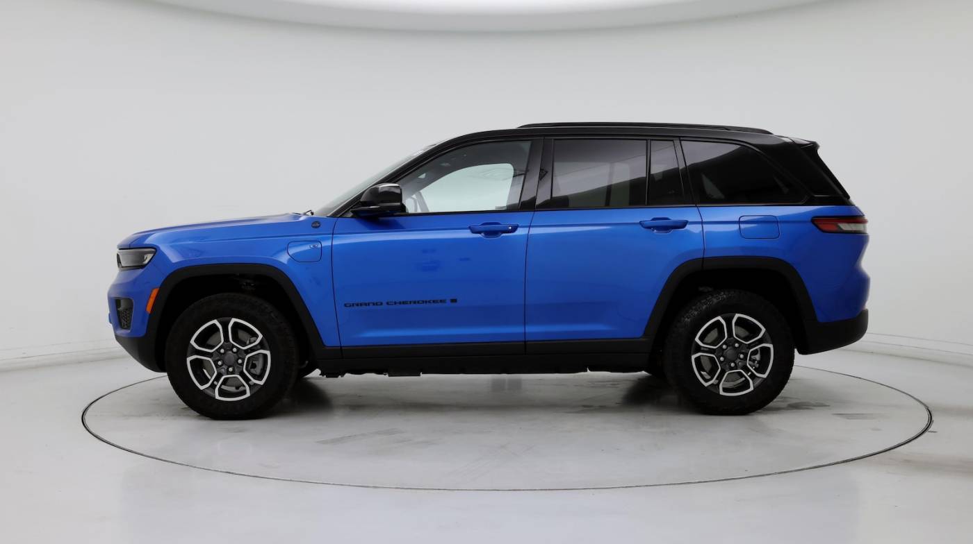 2023 Jeep Grand Cherokee Trailhawk 4xe — SUV — 4,100 mi — Beaverton, OR