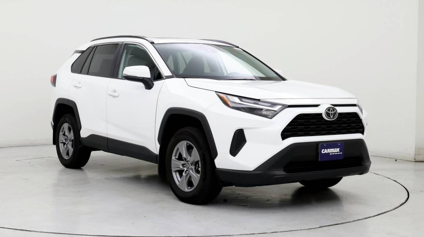 2022 Toyota RAV4 XLE — SUV — 14,705 mi — Beaverton, OR