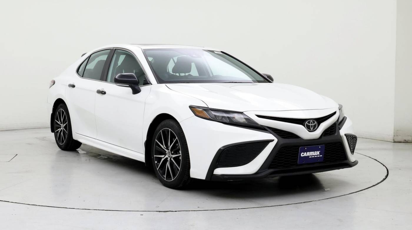 2022 Toyota Camry SE — Sedan — 33,265 mi — Beaverton, OR
