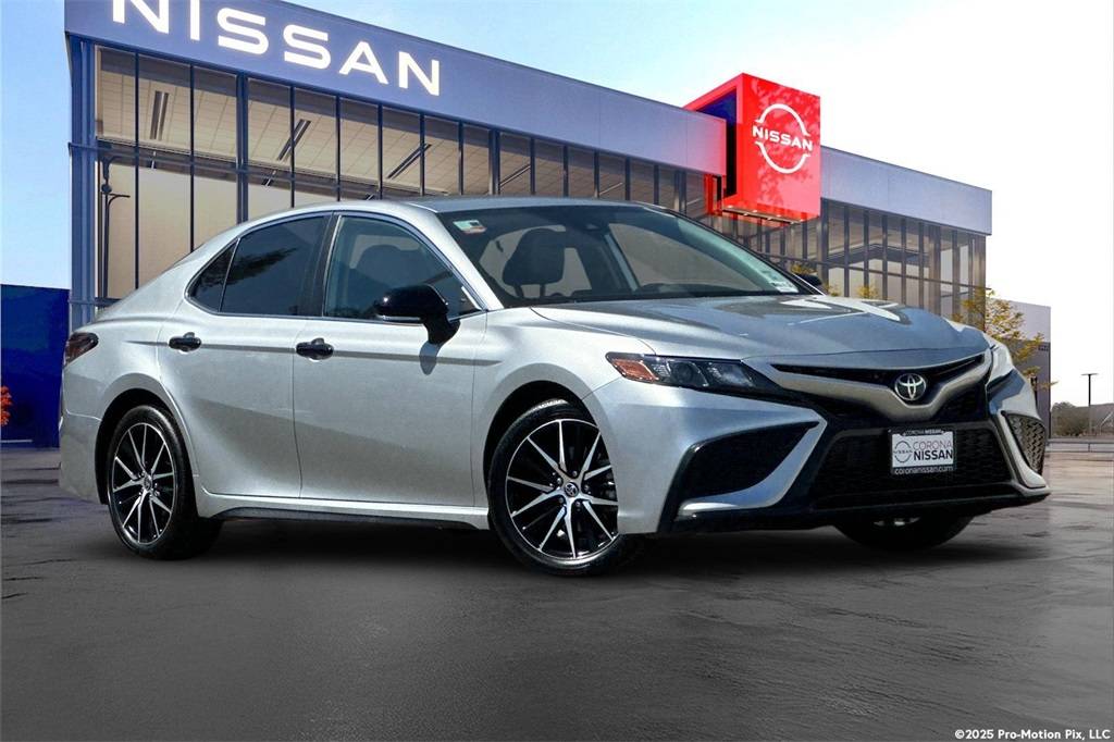 2022 Toyota Camry SE — Sedan — 30,040 mi — Corona, CA