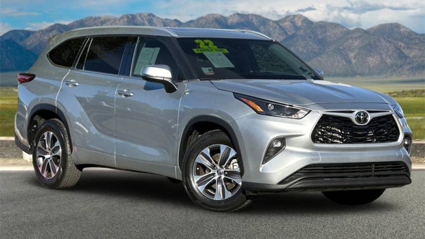 2022 Toyota Highlander XLE — SUV — 51,695 mi — Corona, CA