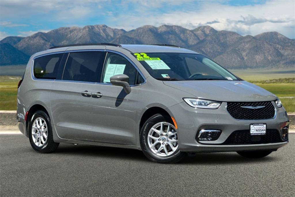 2022 Chrysler Pacifica Touring L — Minivan — 46,010 mi — Corona, CA