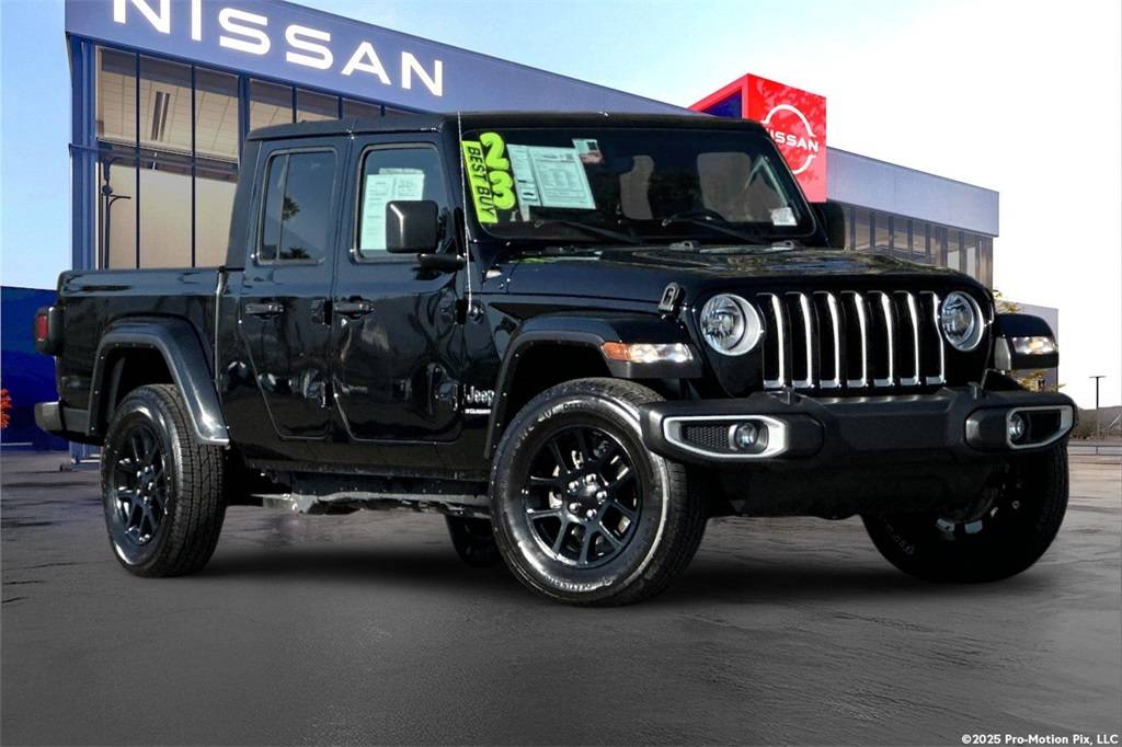 2023 Jeep Gladiator Overland — Pickup Truck — 61,149 mi — Corona, CA