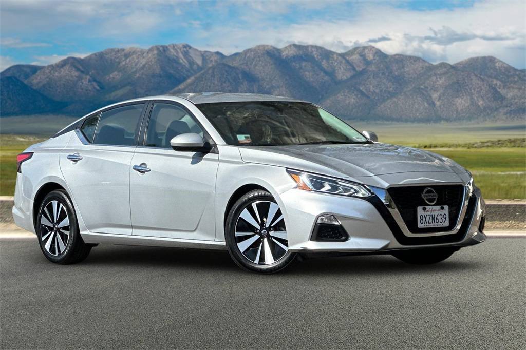 2022 Nissan Altima SV — Sedan — 60,091 mi — Corona, CA