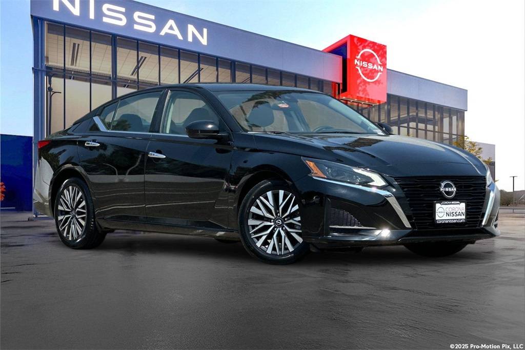 2023 Nissan Altima SV — Sedan — 25,070 mi — Corona, CA