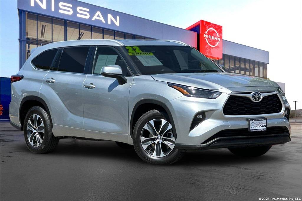 2022 Toyota Highlander XLE — SUV — 60,466 mi — Corona, CA