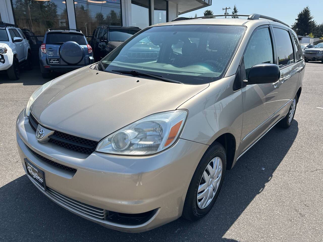 2005 Toyota Sienna CE — Minivan — 196,776 mi — lynnwood, WA