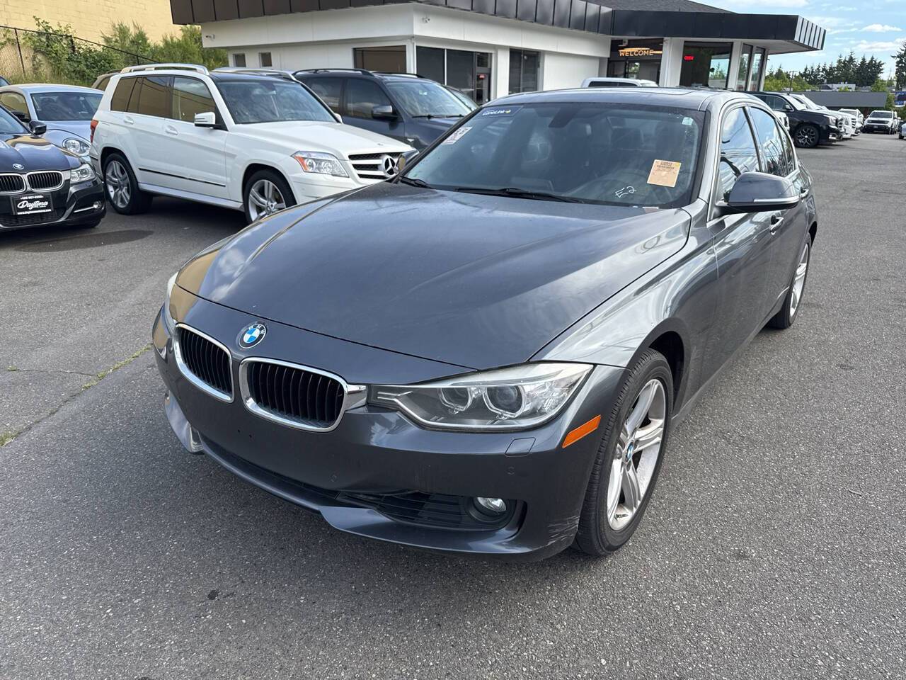 2015 BMW 3 Series 328i — Sedan — 76,769 mi — lynnwood, WA