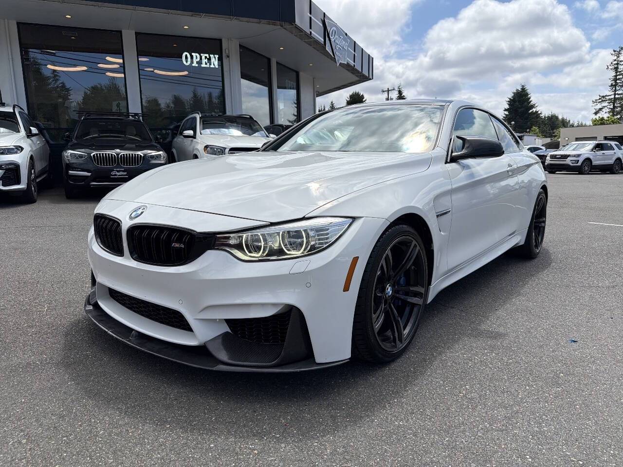 2015 BMW M4 Standard