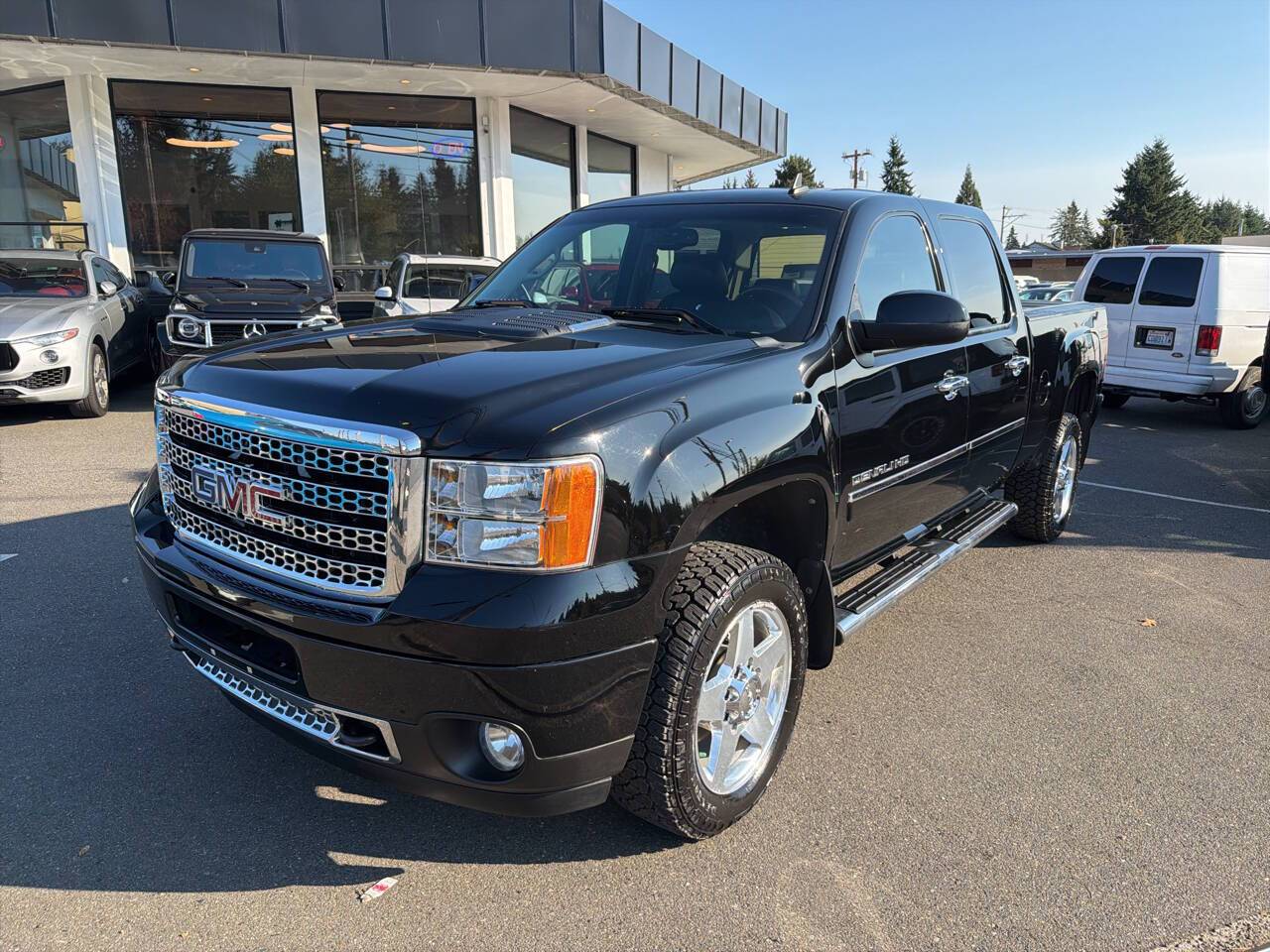 2011 GMC Sierra 2500HD Denali — Pickup Truck — 136,990 mi — lynnwood, WA