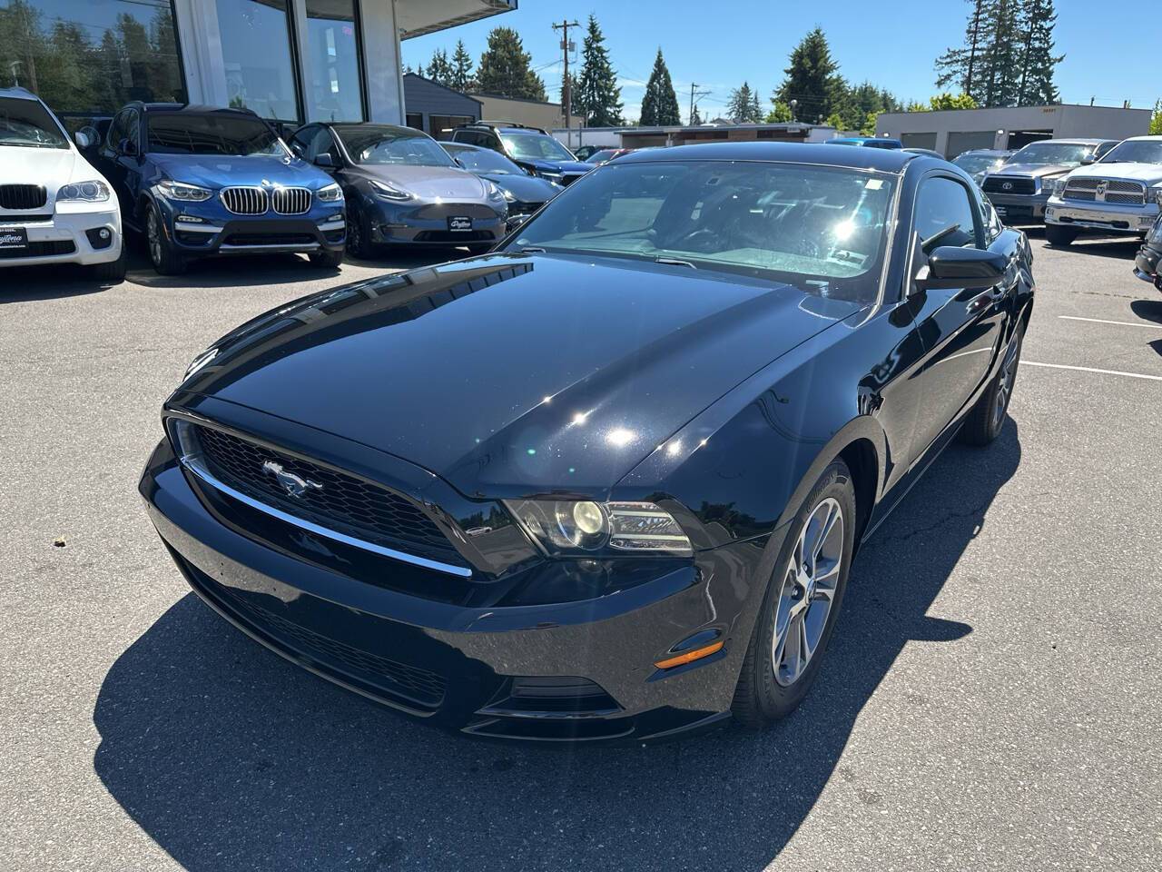 2014 Ford Mustang V6 Premium — Coupe — 137,890 mi — lynnwood, WA