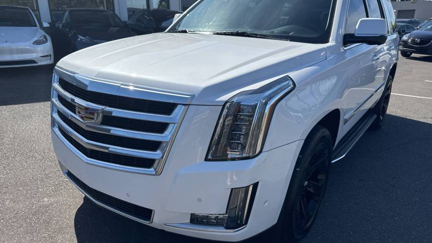 2018 Cadillac Escalade Luxury