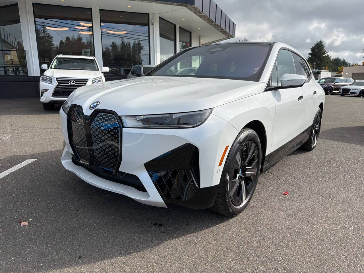 2025 BMW iX xDrive50 — SUV — 3,703 mi — lynnwood, WA