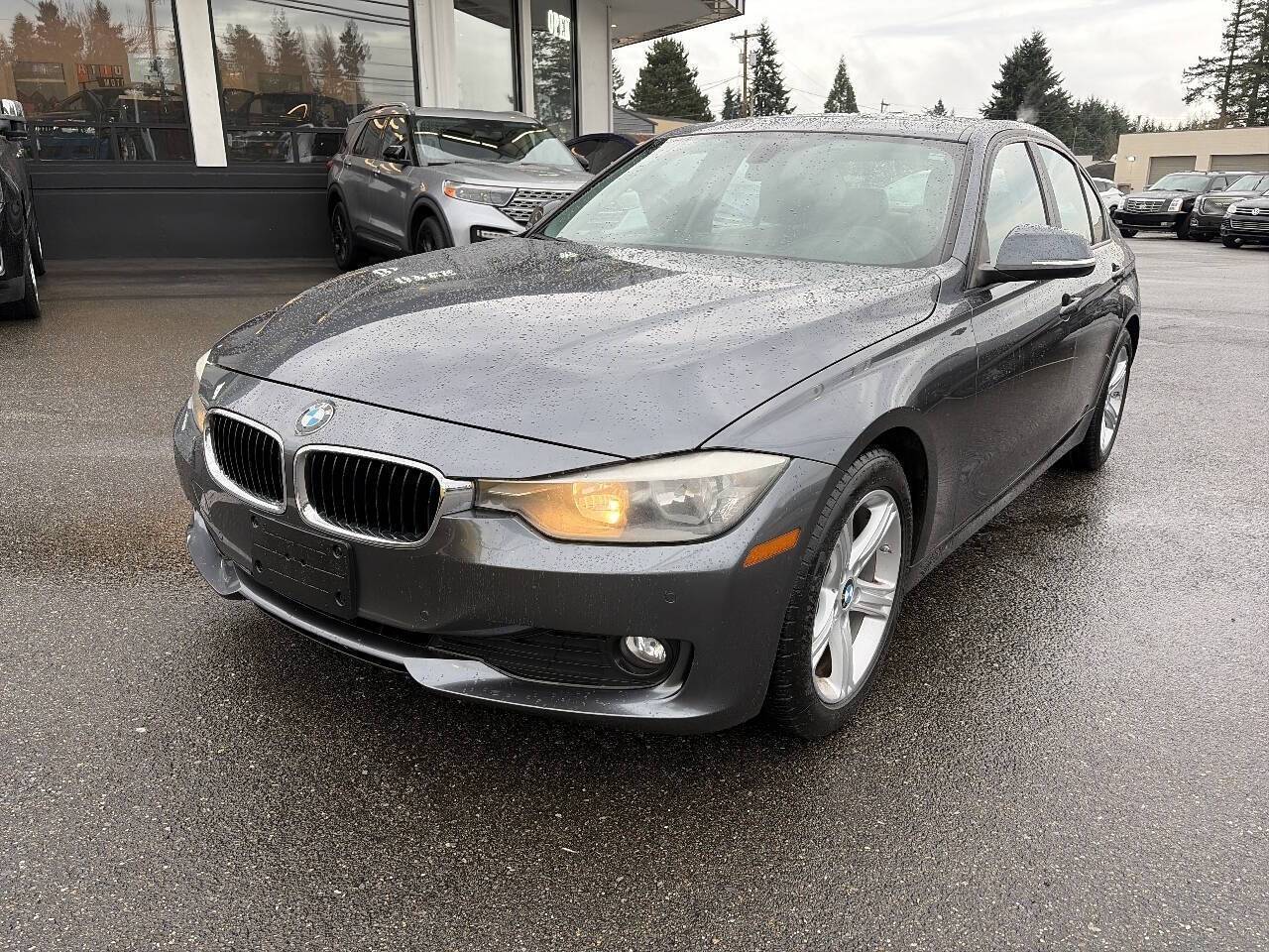 2014 BMW 3 Series 320i