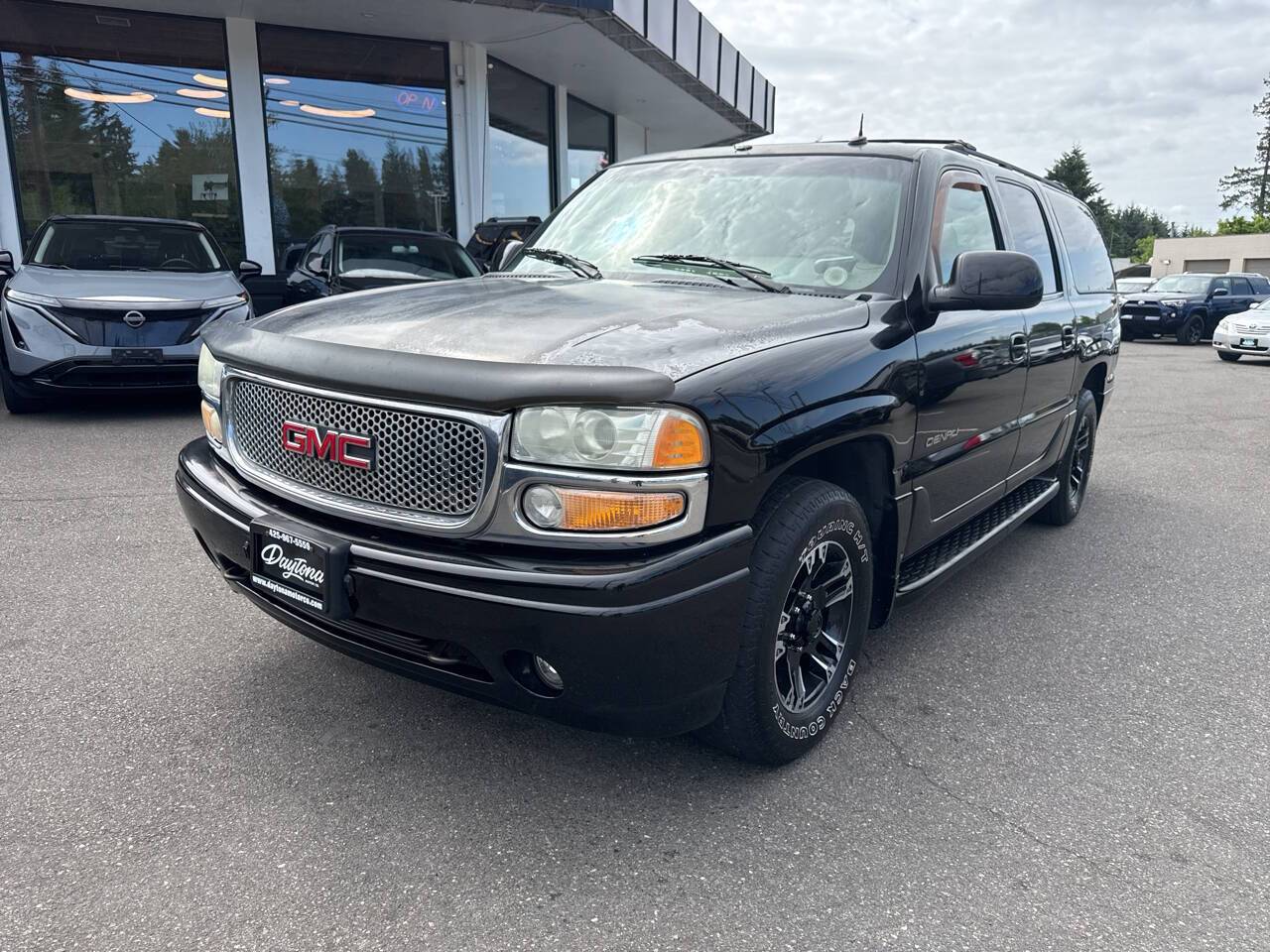 2002 GMC Yukon Denali — SUV — 239,168 mi — lynnwood, WA