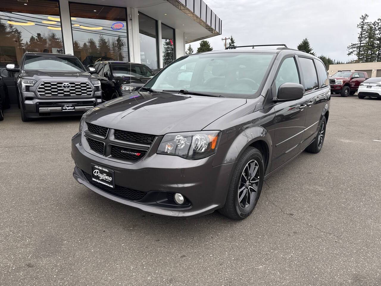 2017 Dodge Grand Caravan GT — Minivan — 104,180 mi — lynnwood, WA