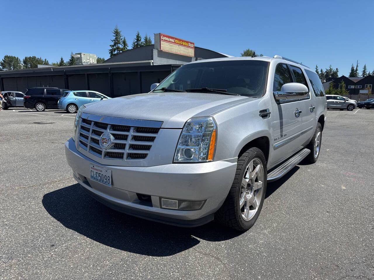2014 Cadillac Escalade Luxury — SUV — 127,727 mi — lynnwood, WA