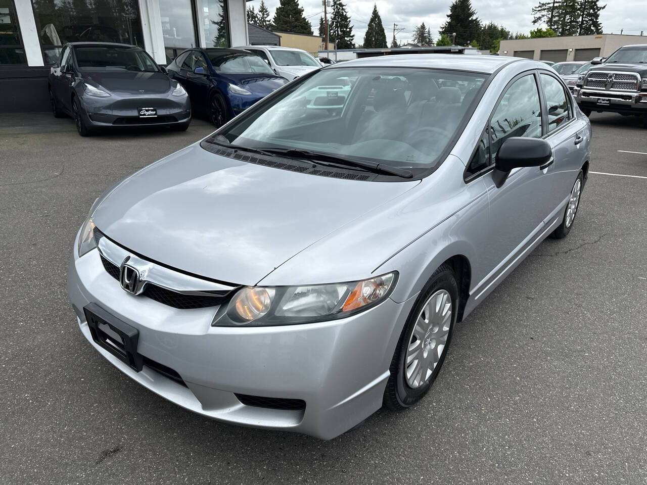2009 Honda Civic DX — Sedan — 175,089 mi — lynnwood, WA