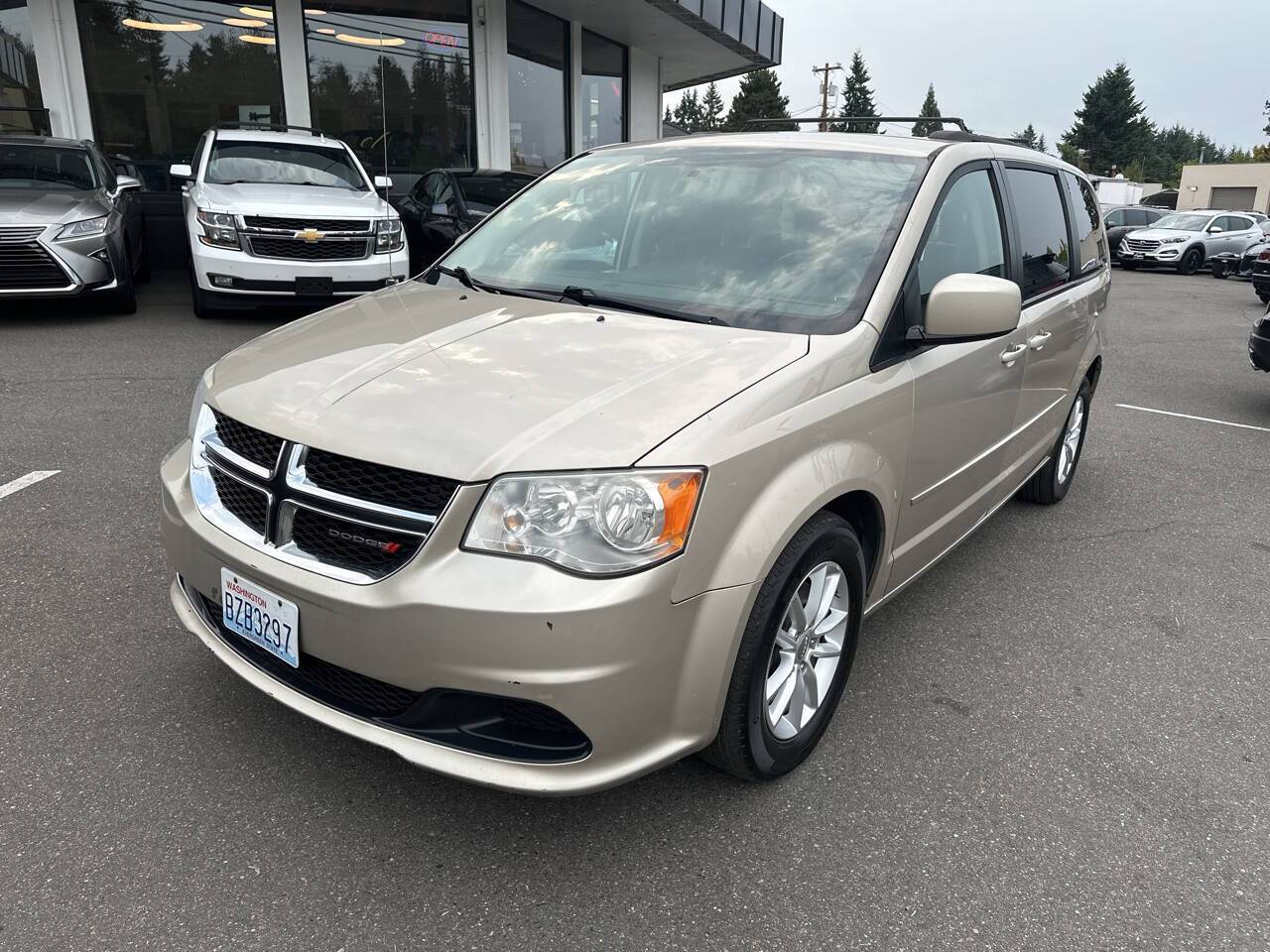 2014 Dodge Grand Caravan SXT — Minivan — 210,757 mi — lynnwood, WA