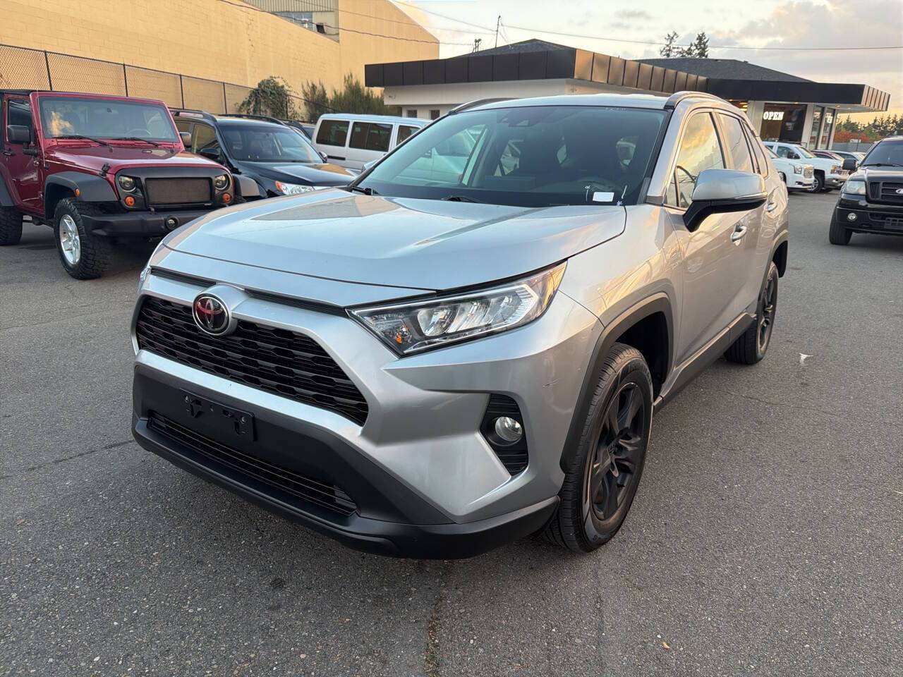 2020 Toyota RAV4 XLE — SUV — 90,644 mi — lynnwood, WA