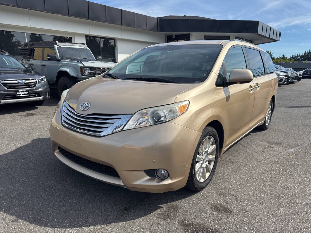 2011 Toyota Sienna Limited — Minivan — 119,731 mi — lynnwood, WA