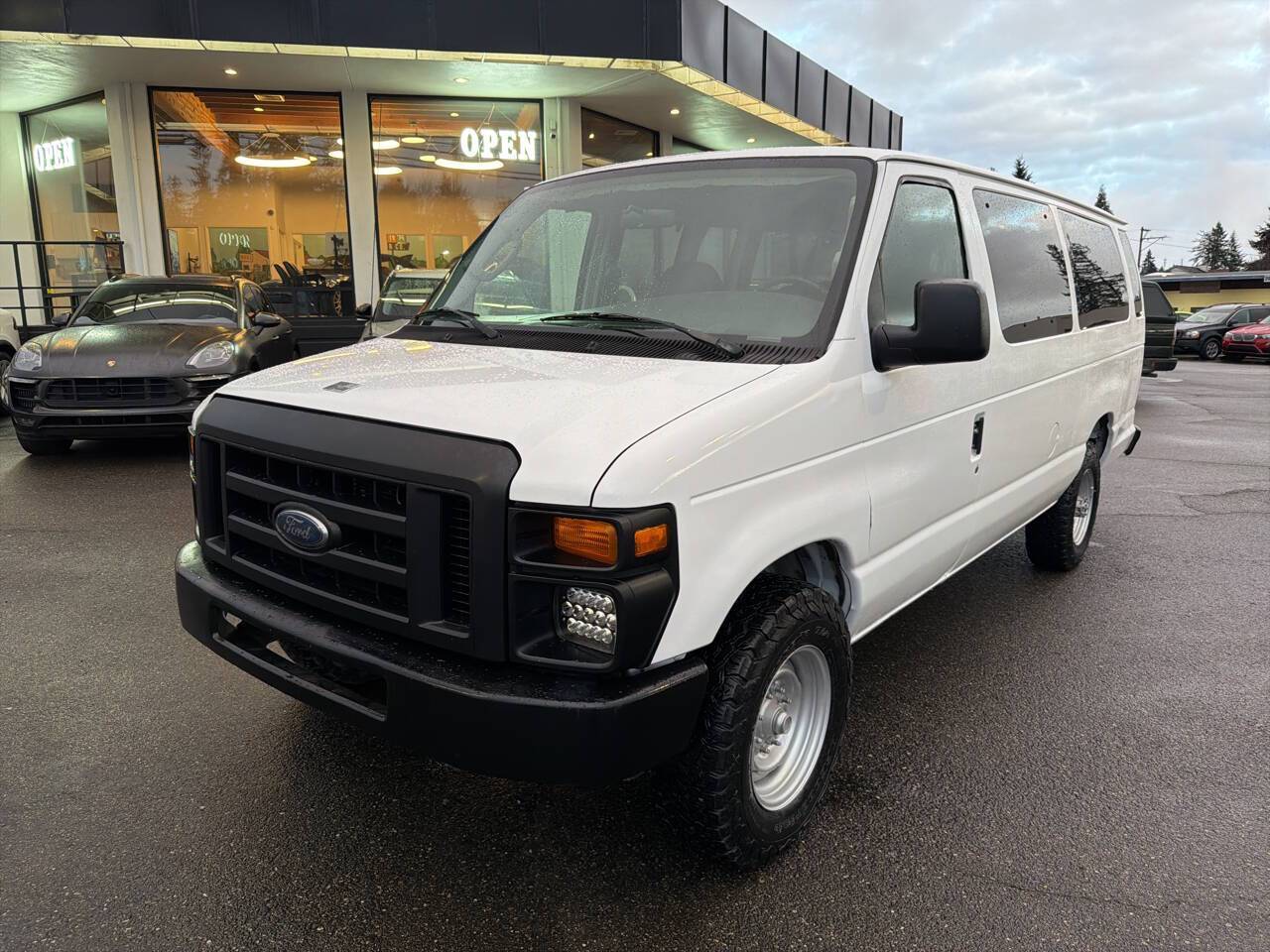 2008 Ford Econoline Wagon E-350 Super Duty XLT