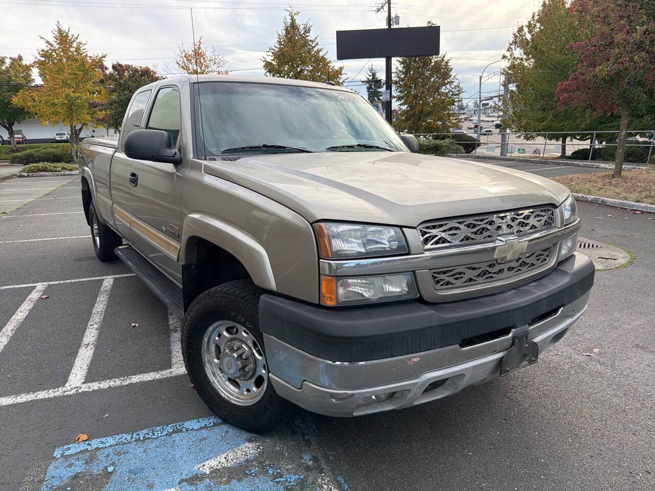 2003 Chevrolet Silverado 2500 LT — Pickup Truck — 133,149 mi — lynnwood, WA