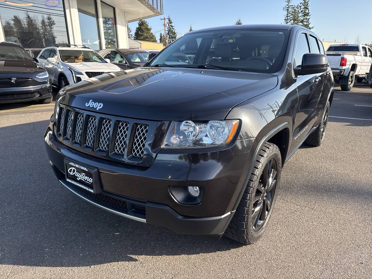 2013 Jeep Grand Cherokee Laredo Altitude — SUV — 130,007 mi — lynnwood, WA
