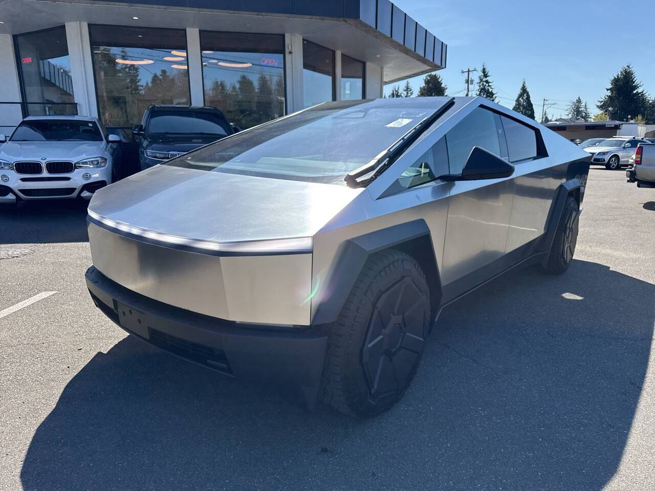 2024 Tesla Cybertruck Standard — Pickup Truck — 175 mi — lynnwood, WA