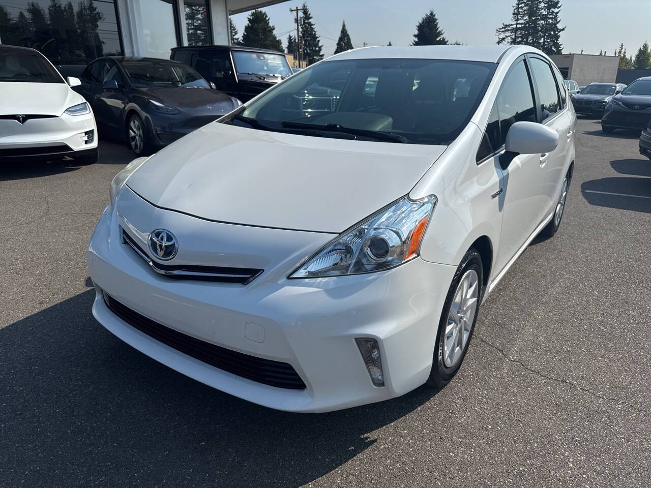 2014 Toyota Prius v Three — Wagon — 178,493 mi — lynnwood, WA