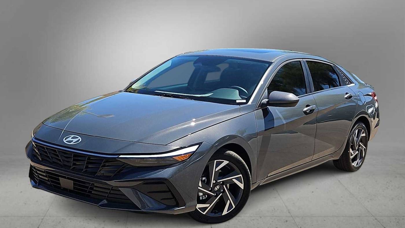 2024 Hyundai Elantra SEL — Sedan — 4,193 mi — Henderson, NV