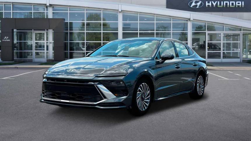 2025 Hyundai Sonata Hybrid Limited — Sedan — 3,878 mi — Henderson, NV