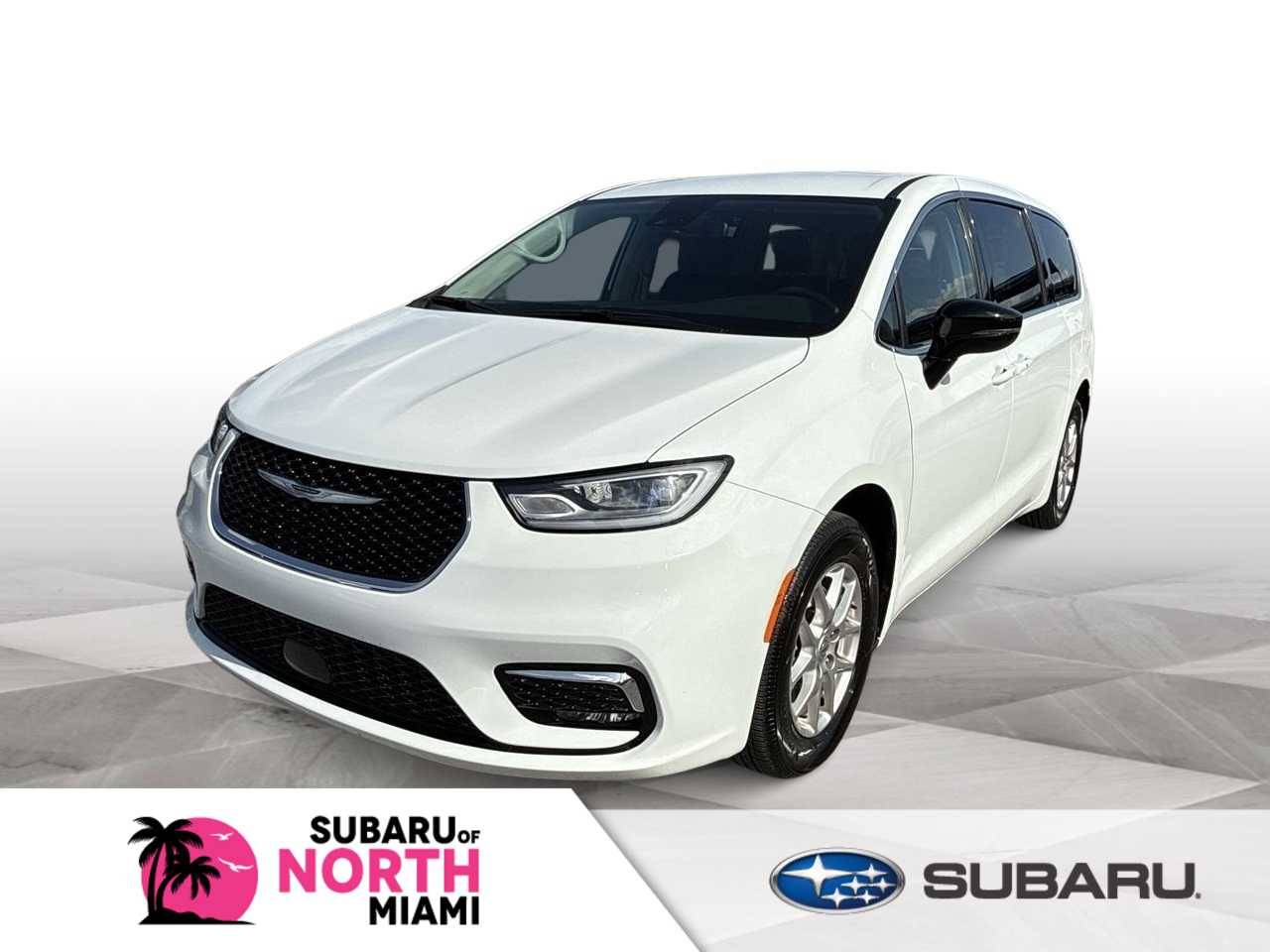 2024 Chrysler Pacifica Touring L — Minivan — 23,558 mi — Miami, FL