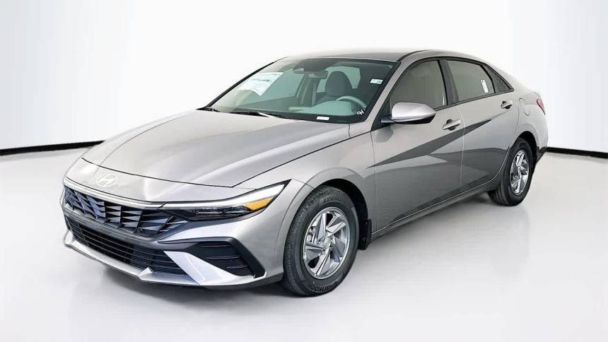 2024 Hyundai Elantra SE — Sedan — 7,953 mi — Miami, FL