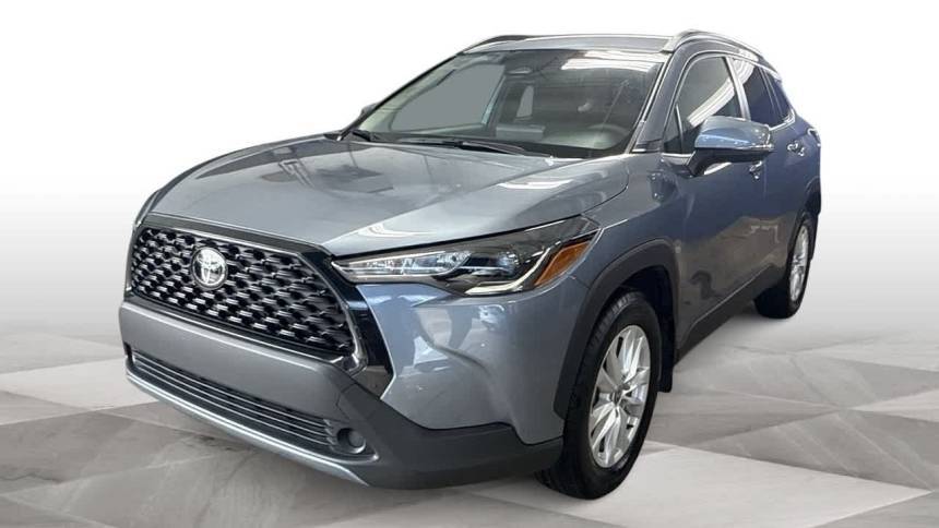 2024 Toyota Corolla Cross LE