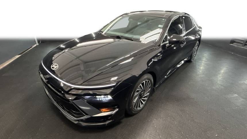 2024 Hyundai Sonata Hybrid Limited — Sedan — 3,868 mi — Miami, FL